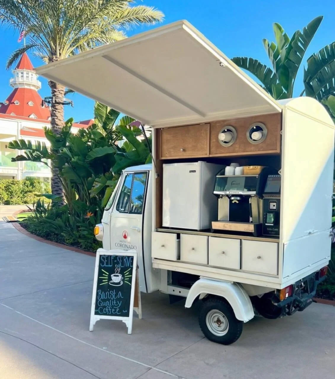Mobiler Coffee Truck auf einem Event